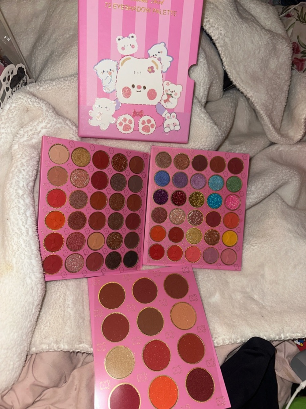 Pink Multi-Shade Women’s Eyeshadow Palette - Cute Bear Packaging